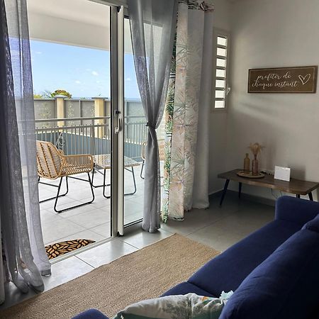 Logement Palmier Sainte-Rose Eksteriør bilde